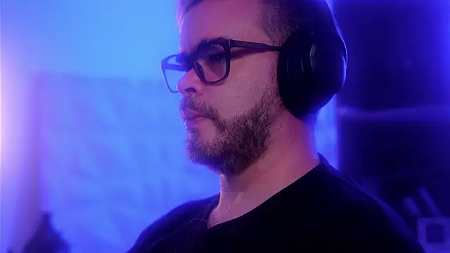 Sanders White online show from 12.18.25