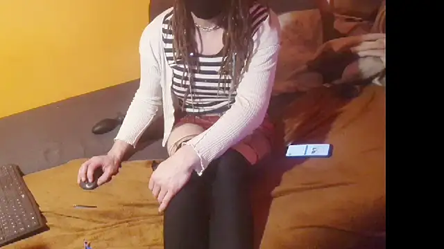 Snapshot of Lillisissi chatting on 10.17.25 Lillisissi online show from 10.17.25