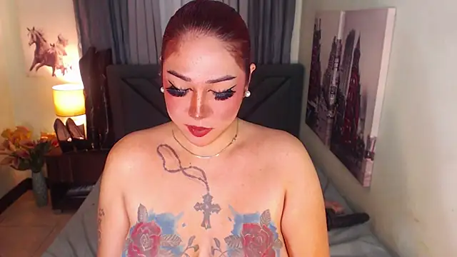 Snapshot of Transdomts4u chatting on 02.11.25 Transdomts4u online show from 02.11.25