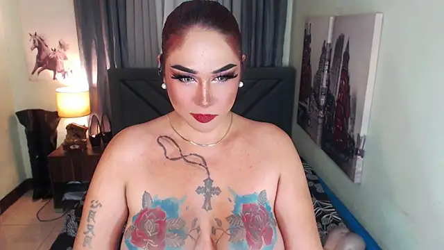 Snapshot of Transdomts4u chatting on 02.20.25 Transdomts4u online show from 02.20.25