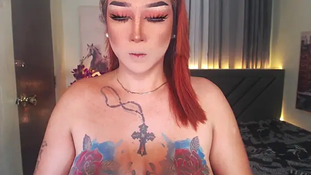 Snapshot of Transdomts4u chatting on 09.17.25 Transdomts4u online show from 09.17.25