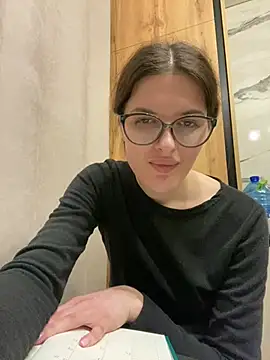 little belucci online show from 02.06.25