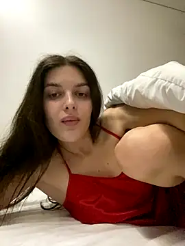 little belucci online show from 10.09.25