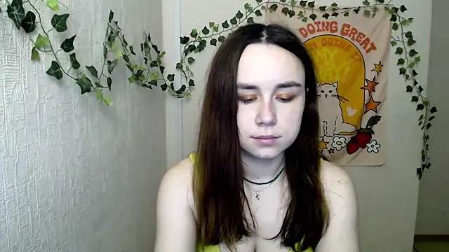 Snapshot of VeryVeryVeryShy_ chatting on 03.04.26 VeryVeryVeryShy online show from 03.04.26