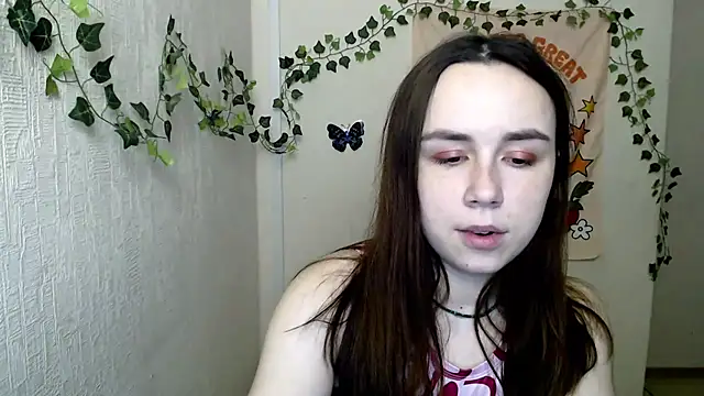 Snapshot of VeryVeryVeryShy_ chatting on 03.05.26 VeryVeryVeryShy online show from 03.05.26