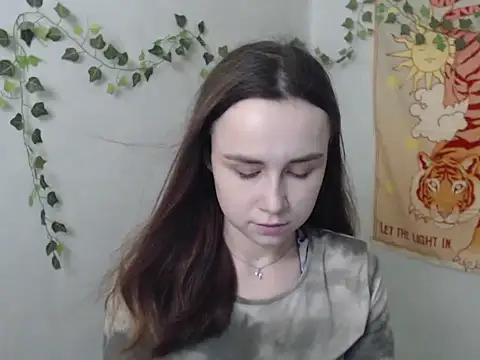 Snapshot of VeryVeryVeryShy_ chatting on 04.01.26 VeryVeryVeryShy online show from 04.01.26