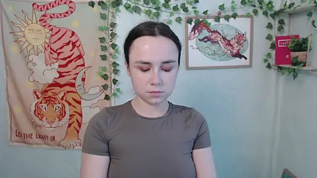 VeryVeryVeryShy  online show from 07.14.26