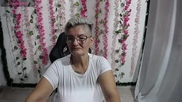 bety-cum2 online show from 02.06.25