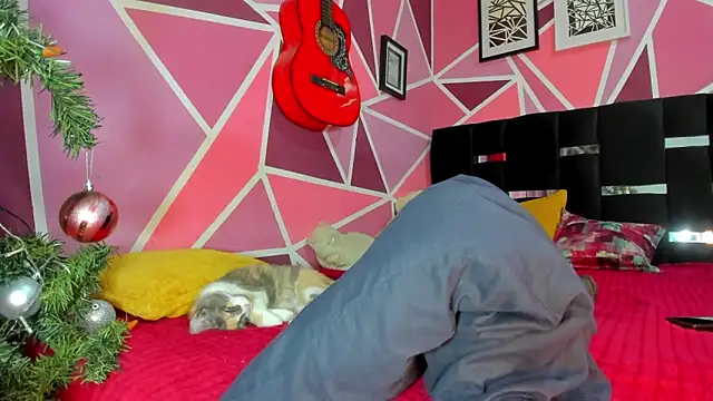 Little doll  online show from 12.16.25