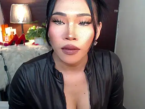 Ur Fantastic Lina online show from 03.29.26