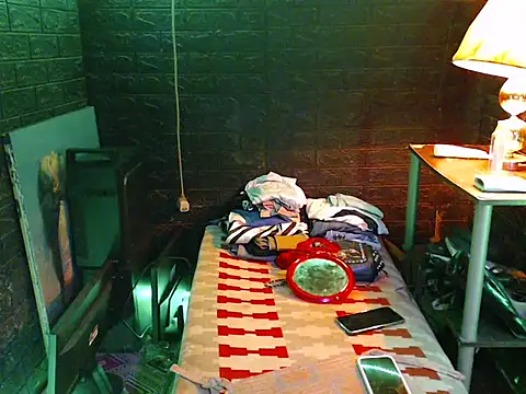 Snapshot of sweetsinner_xx chatting on 11.20.25 sweetsinner xx online show from 11.20.25