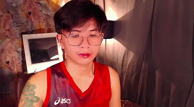 Snapshot of Sexy_Handsome_Drex chatting on 12.02.24 Sexy Handsome Drex online show from 12.02.24