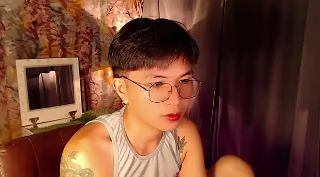 Snapshot of Sexy_Handsome_Drex chatting on 02.03.25 Sexy Handsome Drex online show from 02.03.25