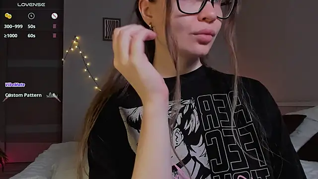 Virtual Girll online show from 09.24.25