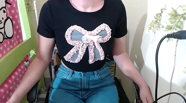 Snapshot of Skinny_regie99xxx chatting on 02.22.25 Skinny regie99xxx online show from 02.22.25