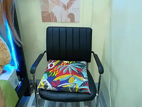 Snapshot of Skinny_regie99xxx chatting on 10.02.25 Skinny regie99xxx online show from 10.02.25