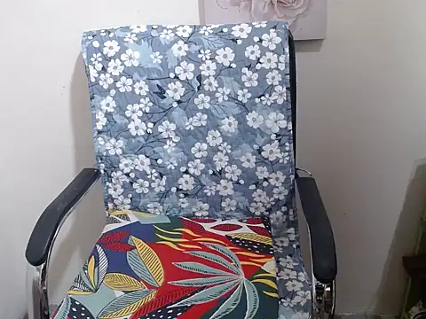 Snapshot of Skinny_regie99xxx chatting on 04.06.26 Skinny regie99xxx online show from 04.06.26