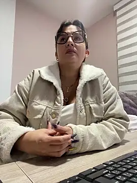 SWEETLILY18 online show from 02.05.25