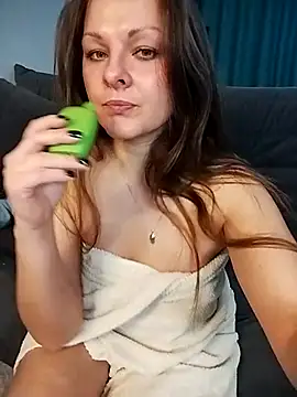 Marla Singerrr online show from 02.26.25