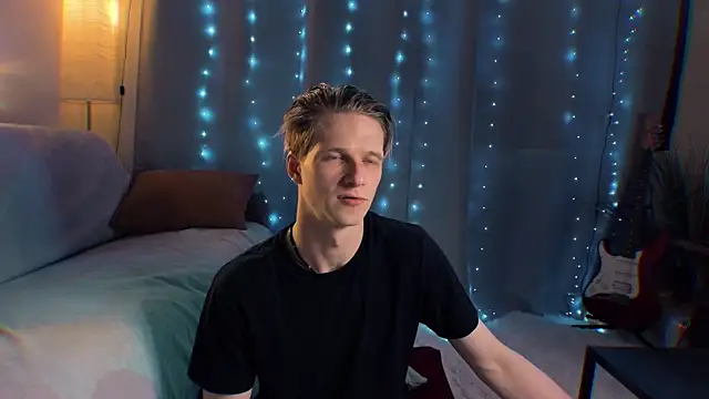 Snapshot of Breston_Sweet chatting on 07.04.26 Breston Sweet online show from 07.04.26
