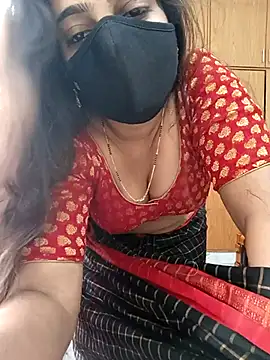 Snapshot of yoursana- chatting on 02.21.25 yoursana- online show from 02.21.25