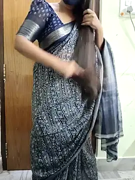 Snapshot of yoursana- chatting on 09.27.25 yoursana- online show from 09.27.25