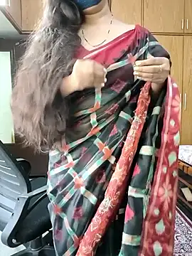 Snapshot of yoursana- chatting on 10.07.25 yoursana- online show from 10.07.25