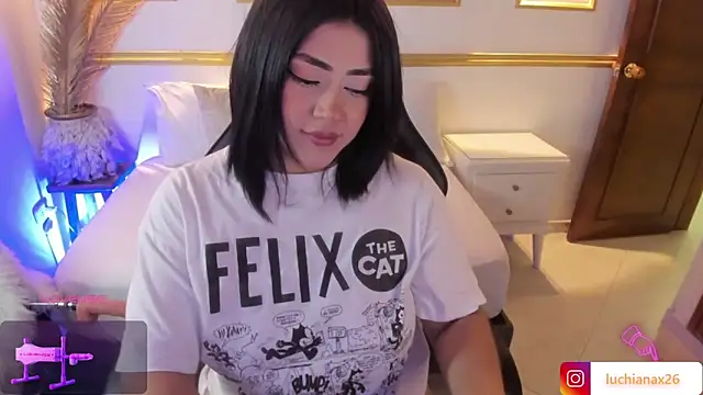 lucy26  online show from 03.04.25