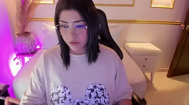 lucy26  online show from 03.11.25