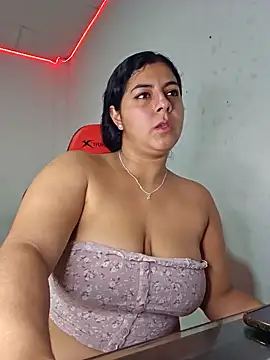 Snapshot of Mary_pinkish chatting on 01.16.25 Mary pinkish online show from 01.16.25