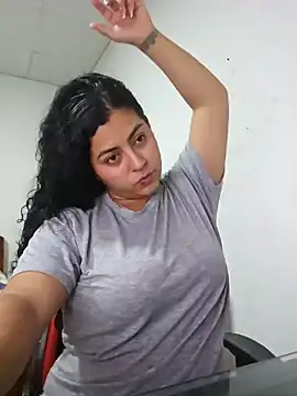 Snapshot of Mary_pinkish chatting on 01.25.25 Mary pinkish online show from 01.25.25