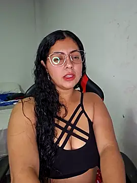 Snapshot of Mary_pinkish chatting on 01.12.26 Mary pinkish online show from 01.12.26