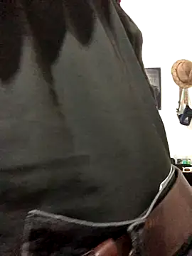 Snapshot of Cabetothepro chatting on 10.17.25 Cabetothepro online show from 10.17.25