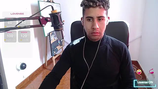 Snapshot of Daiki_Jack chatting on 01.24.25 Daiki Jack online show from 01.24.25