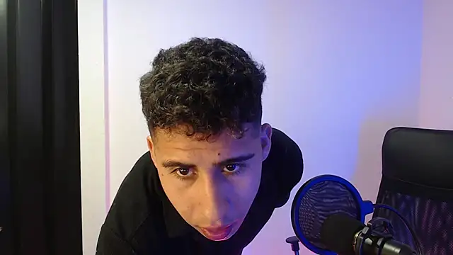 Snapshot of Daiki_Jack chatting on 02.12.25 Daiki Jack online show from 02.12.25