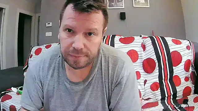 Snapshot of txan9876 chatting on 11.23.25 txan9876 online show from 11.23.25