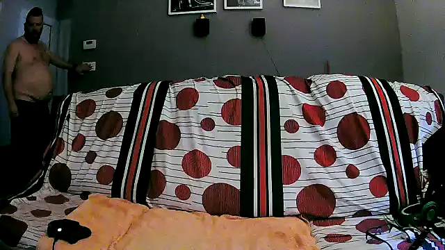 txan9876 online show from 12.23.25