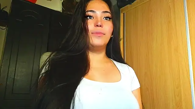 BigDominaMia online show from 02.10.26