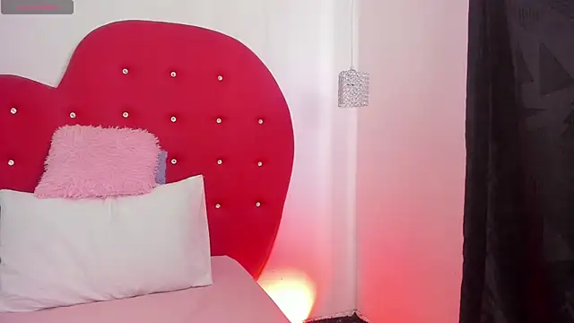 nicolette rock online show from 02.18.25