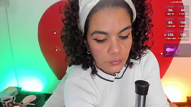 nicolette rock online show from 11.25.25