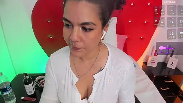 nicolette rock online show from 02.25.26