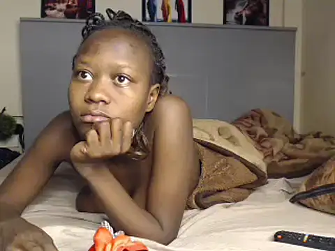 CandyLovesU2 online show from 03.14.25