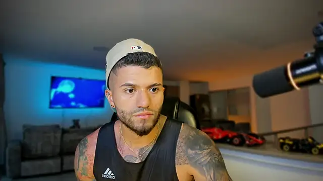 Frank Farrell online show from 09.08.25