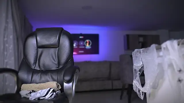 Frank Farrell online show from 10.28.25