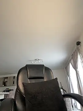 Snapshot of Frank_Farrell chatting on 02.24.26 Frank Farrell online show from 02.24.26