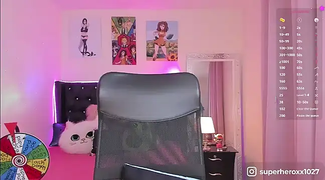 Snapshot of superheroxx chatting on 01.24.25 superheroxx online show from 01.24.25