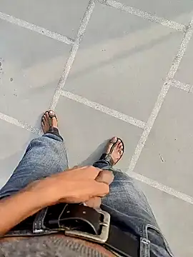 Snapshot of Player_Aadi chatting on 12.26.24 Player Aadi online show from 12.26.24