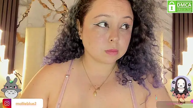 Snapshot of mollieblue69 chatting on 02.05.25 mollieblue69 online show from 02.05.25