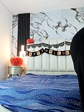 Snapshot of mollieblue69 chatting on 10.30.25 mollieblue69 online show from 10.30.25