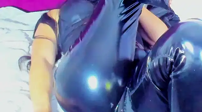 Snapshot of sandyquinnxx chatting on 03.19.25 sandyquinnxx online show from 03.19.25